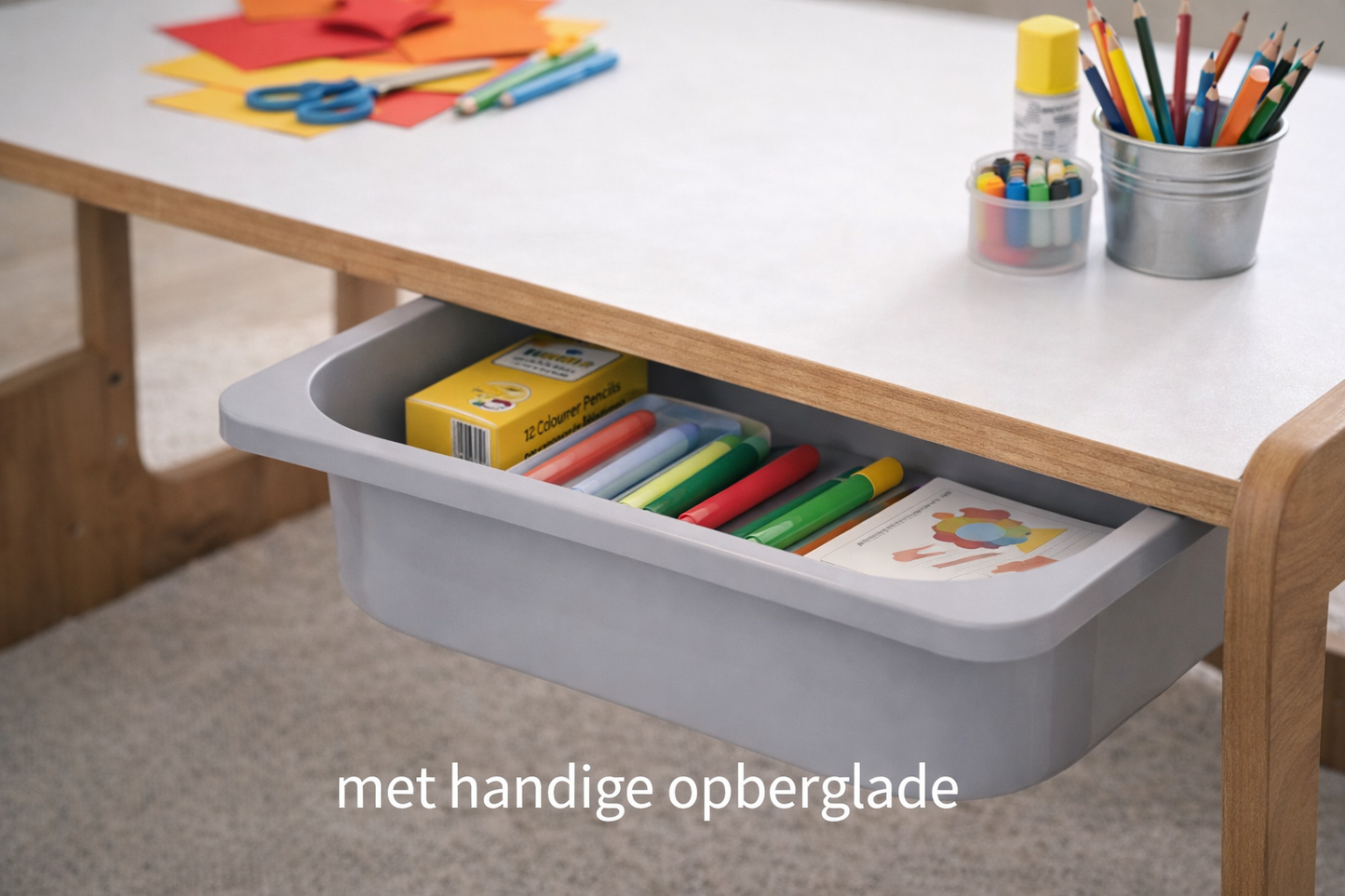 Houten Kindertafel met Stoel en Grijze Opberglade